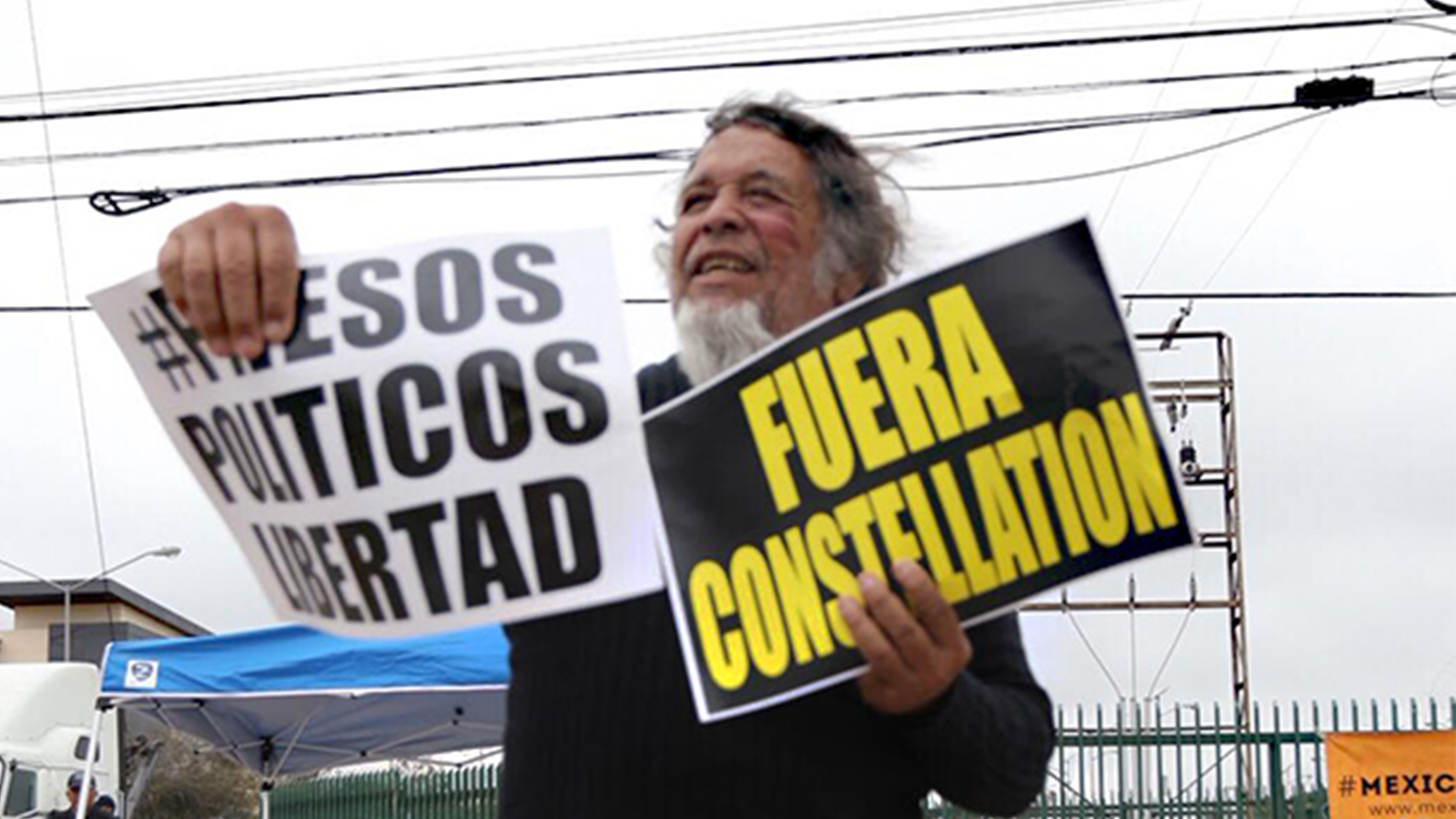 01 UnManifestanteAutor Edgar Lima en Tijuana